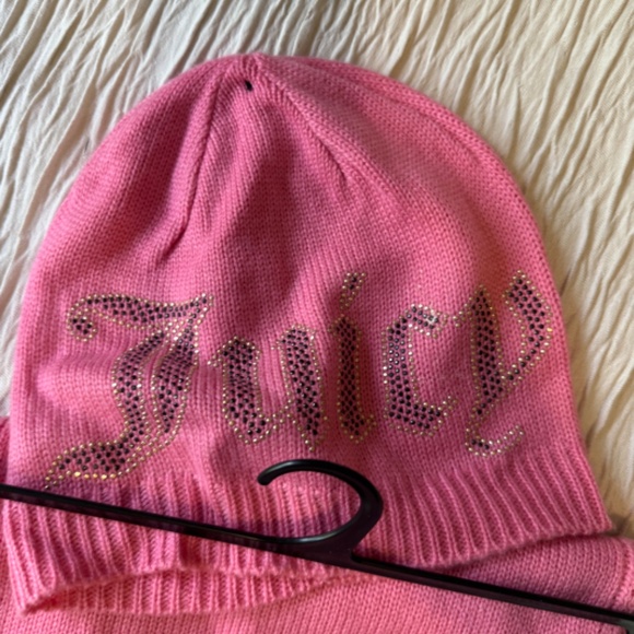 NWOT Juicy Couture Hat and Scarf Set - Picture 4 of 4